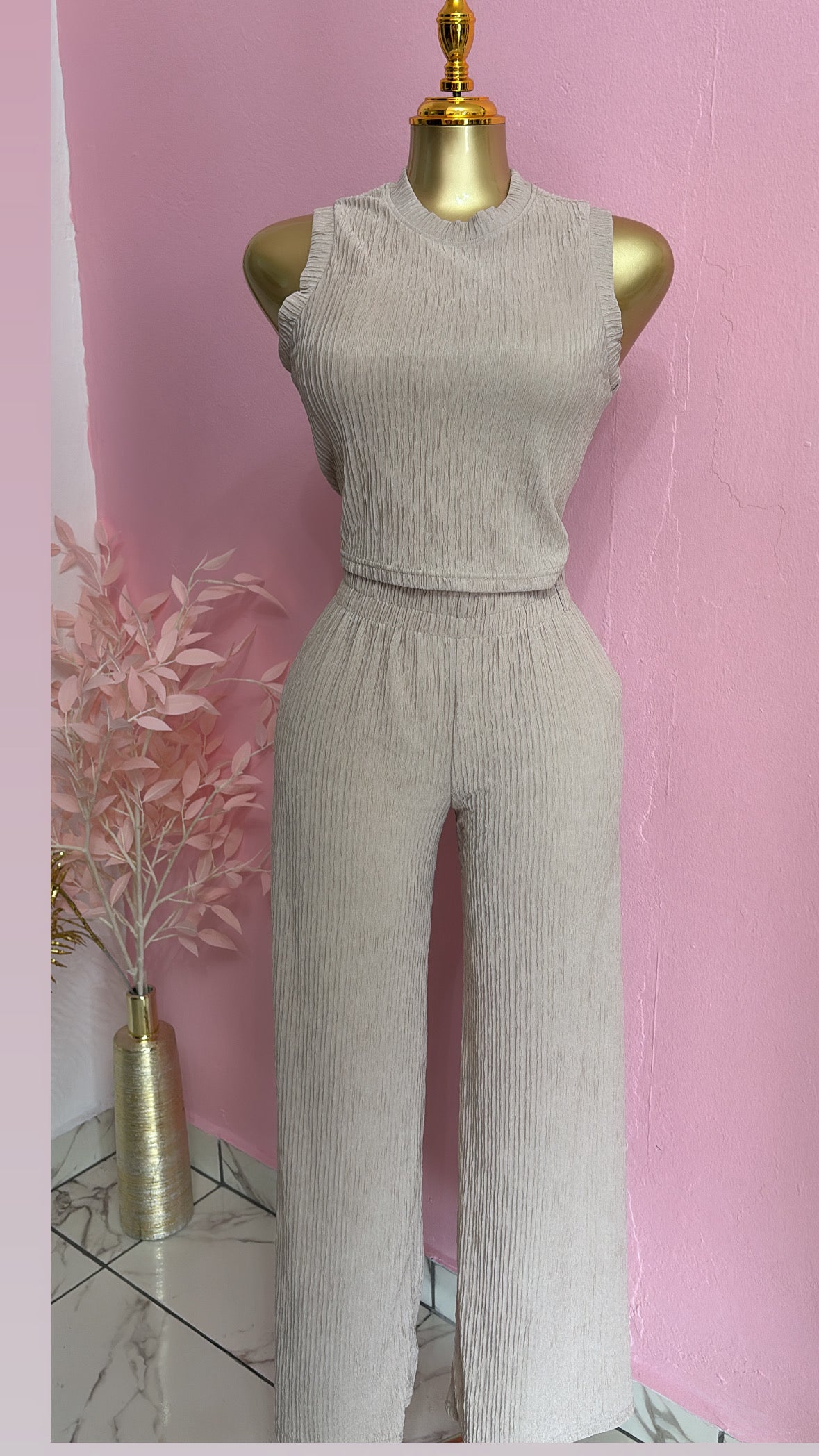 Beige Set Travel