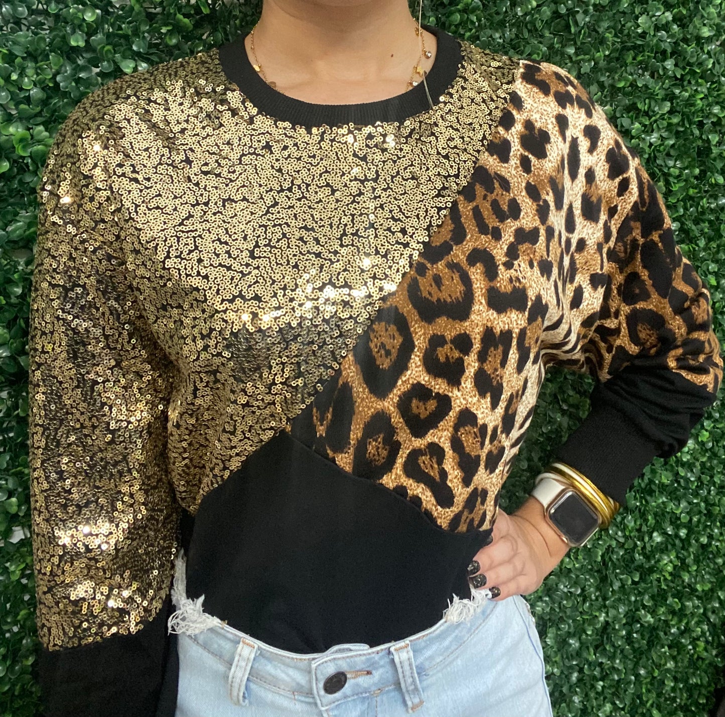ANIMAL PRINT SWEATER