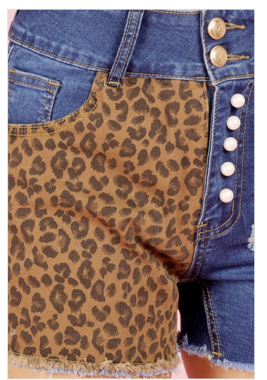 ANIMAL PRINT SHORT