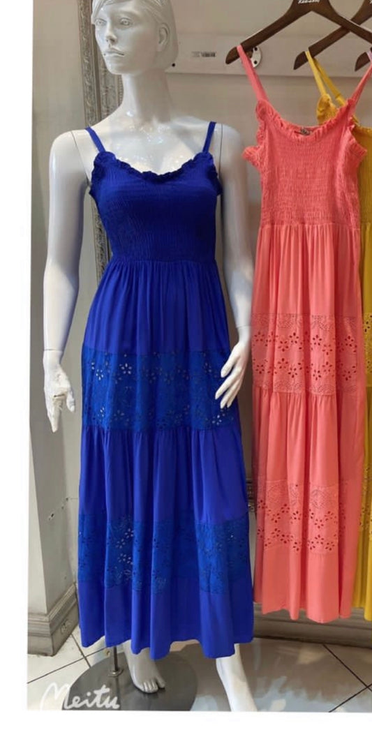 ROYAL DRESS