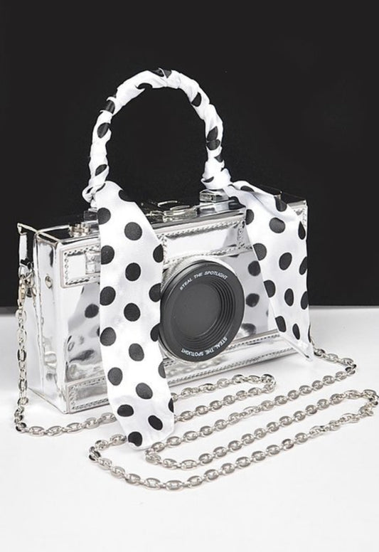 CAMERA SILVER CROSSBODY