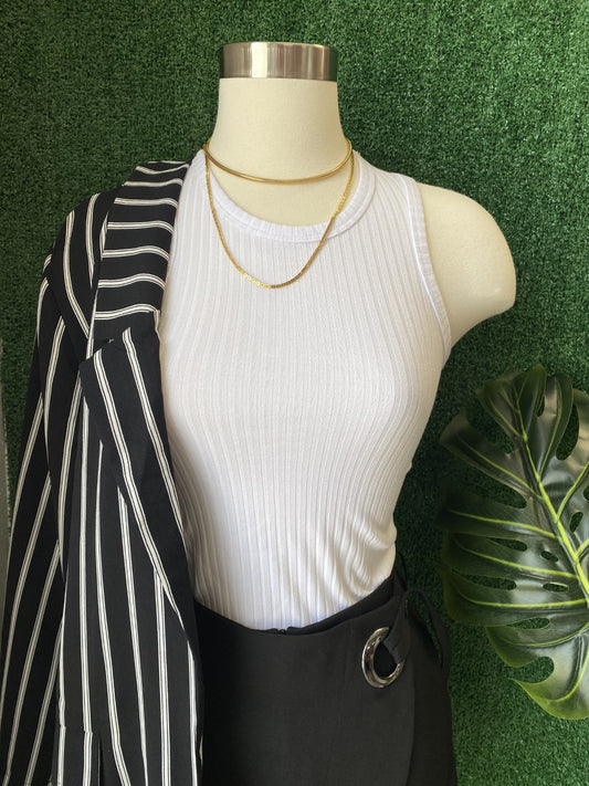 WHITE BASIC TOP